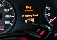 Auto nie rozpoznaje kluczyka – diagnostyka: bateria, transponder, stacyjka i keyless KESSY